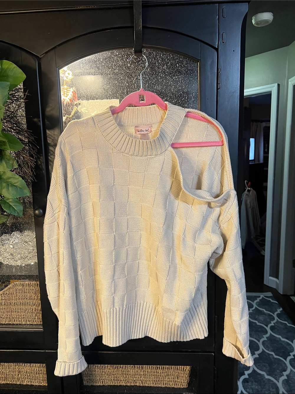 Women’s Cream Crewneck Knit Sweater - Classic Check Texture